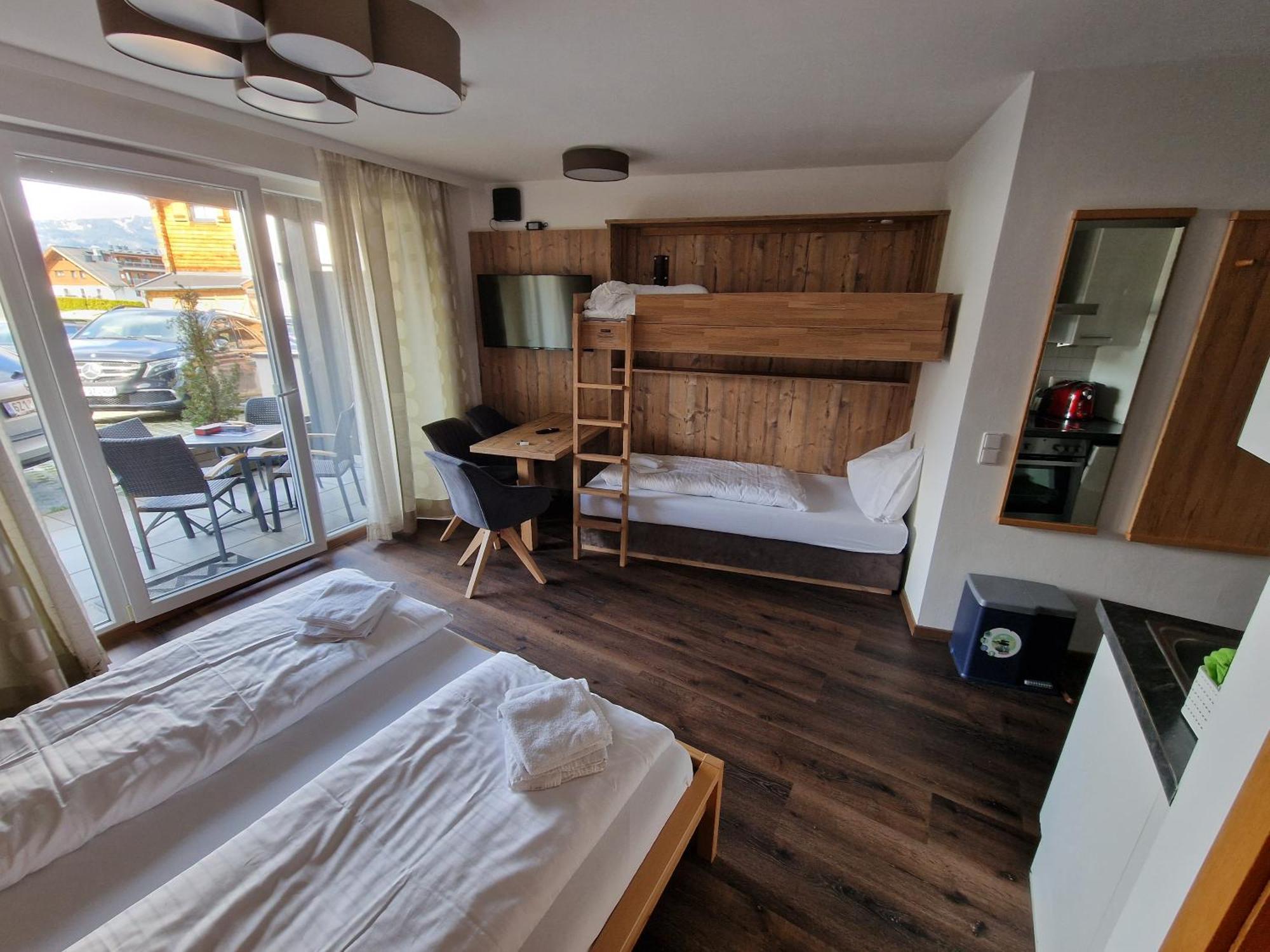Adler Kaprun, Golf 'N' Ski And Mountain Biking. Екстериор снимка